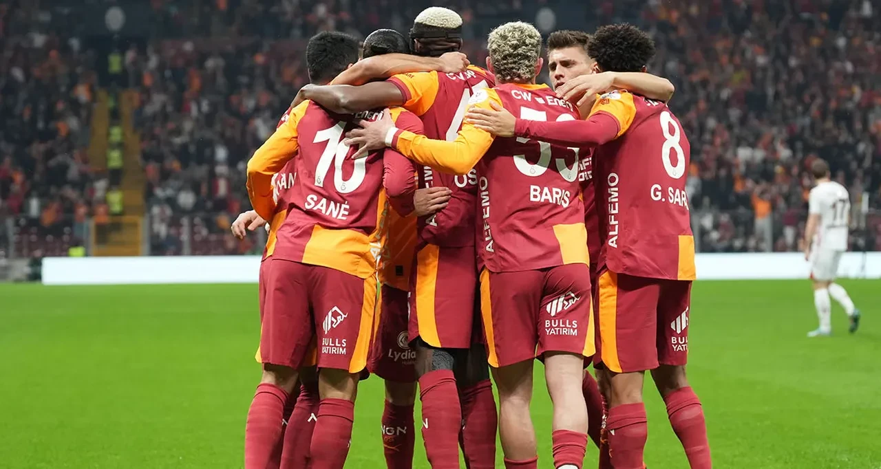 Beşiktaş Galatasaray muhtemel 11! BJK GS derbi maç kadrosu muhtemel 11 belli oldu