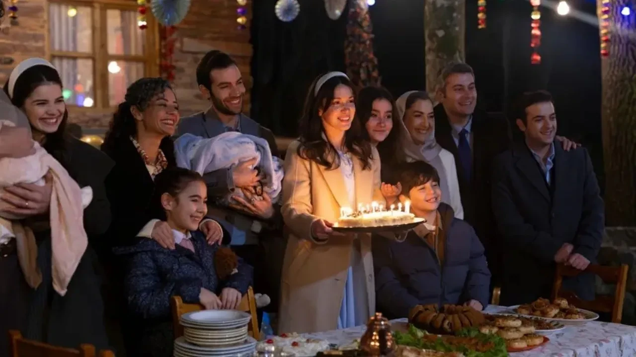 Burak Berkay Akgül’ün oyunculuğu sosyal medyayı salladı! Sahipsizler’in finali gündem oldu