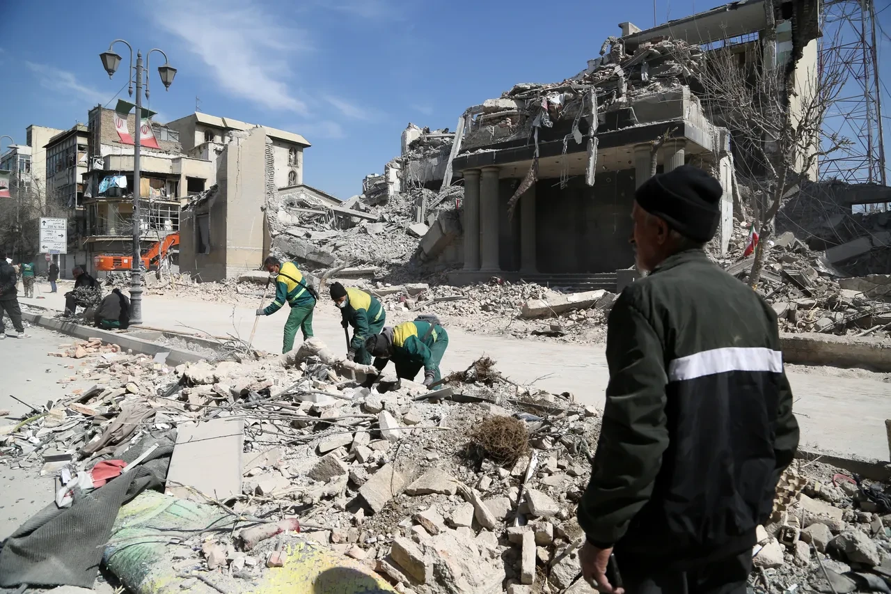 Donald Trump'tan İran'a uyarı: Koşulsuz teslimiyet dışında anlaşma yok