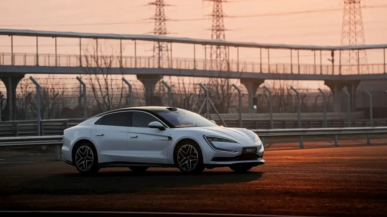 Elektrikli araçlarda 'imkansız' başarıldı: BYD'den 1000 kilometre menzil, 10 dakika şarj sunan batarya