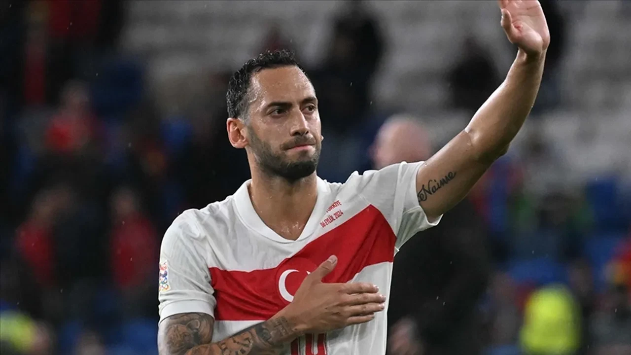 Galatasaray'da yılın transfer bombası: Hakan Çalhanoğlu için geri sayım başladı! Okan Buruk 'gel' dedi, bonservisi belli oldu