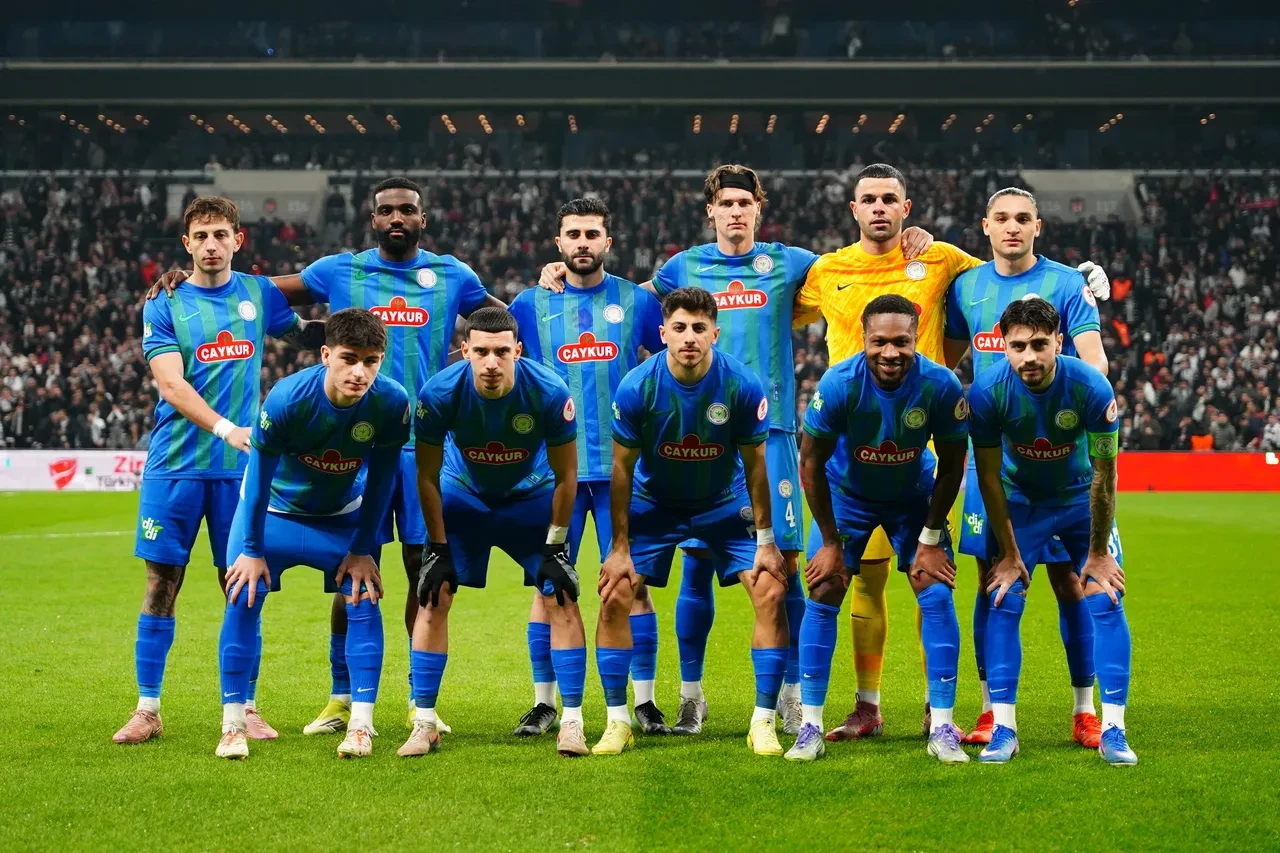 Galatasaray'dan Fenerbahçe'ye tarihi fark: Süper Lig'de kadro tarifesi!