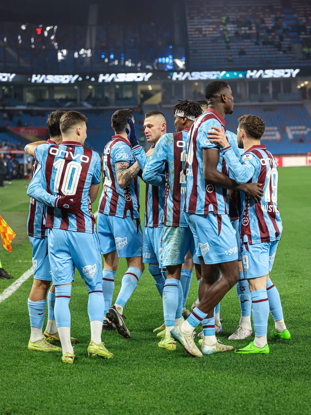 Galatasaray'dan Fenerbahçe'ye tarihi fark: Süper Lig'de kadro tarifesi!