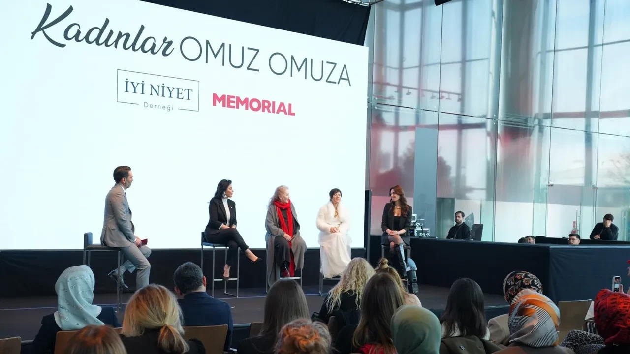 Sanat dünyası “kadınlar omuz omuza” projesinde buluştu