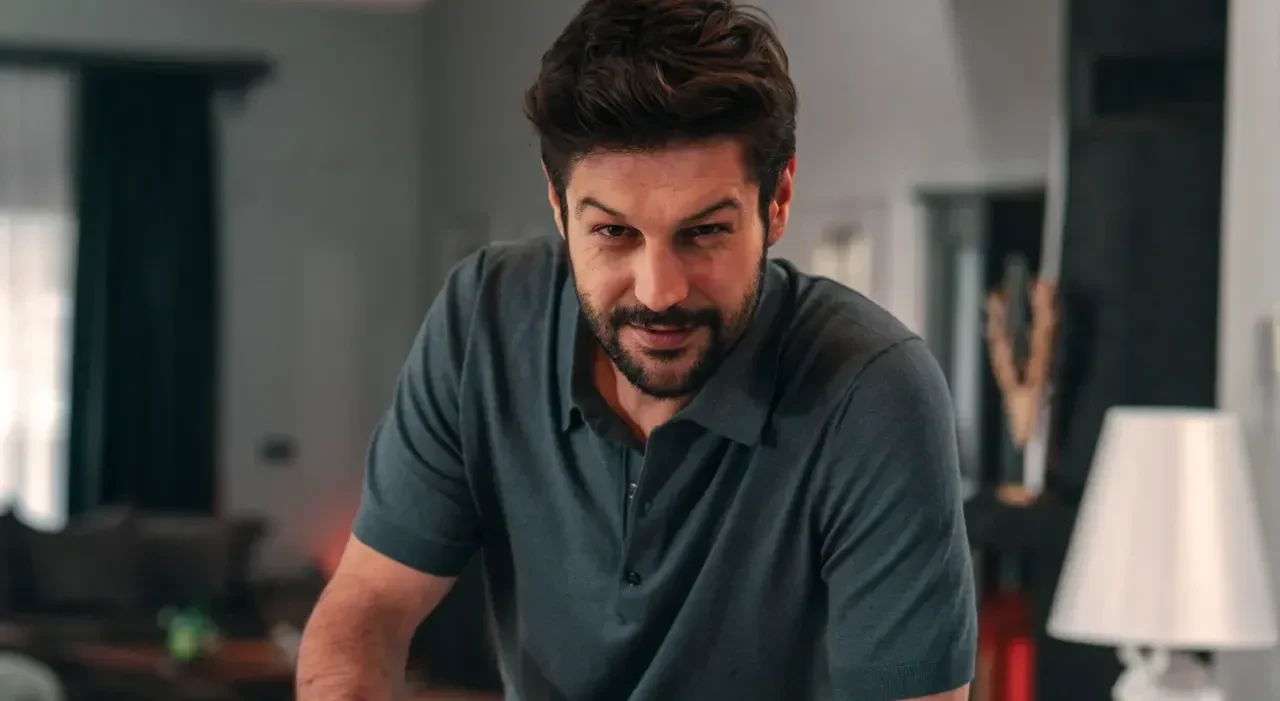 Veliaht dizisinin Faroz’u kimdir? Gizemli Faroz’un hikayesi nedir?