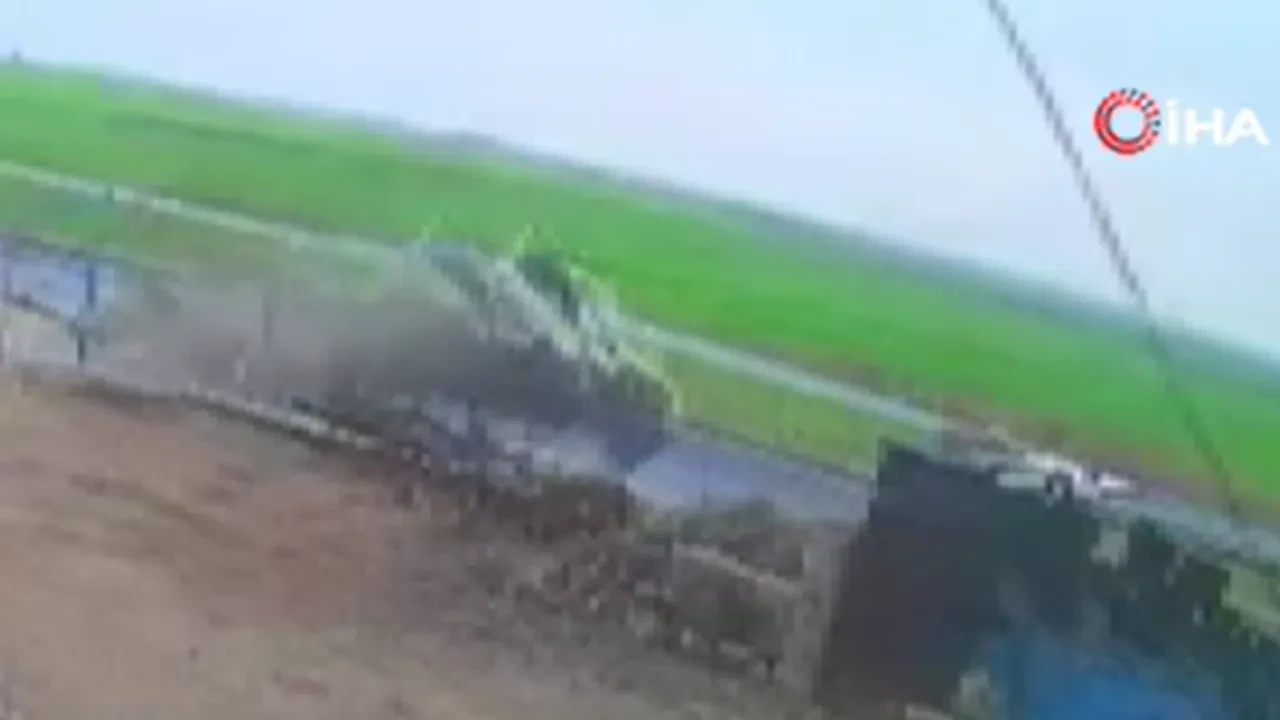 3 kişinin yaralandığı feci kaza kameralarda! Mardin'de kaza böyle gerçekleşmiş