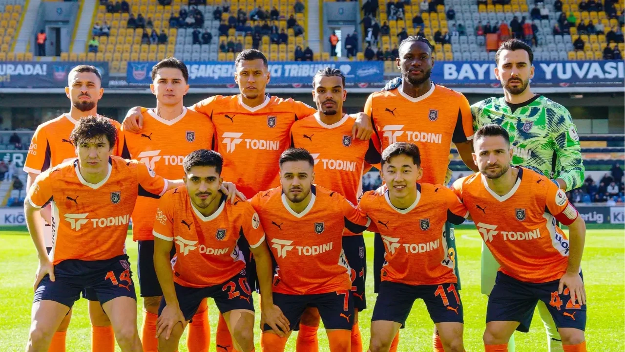 Başakşehir Göztepe'yi mağlup etti: Süper Lig'de Avrupa yarışında büyük heyecan!