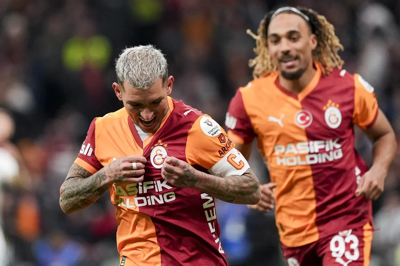 Beşiktaş Galatasaray CANLI nereden izlenir? Beşiktaş Galatasaray ilk 11 (Beşiktaş Galatasaray maçını veren yabancı kanallar)