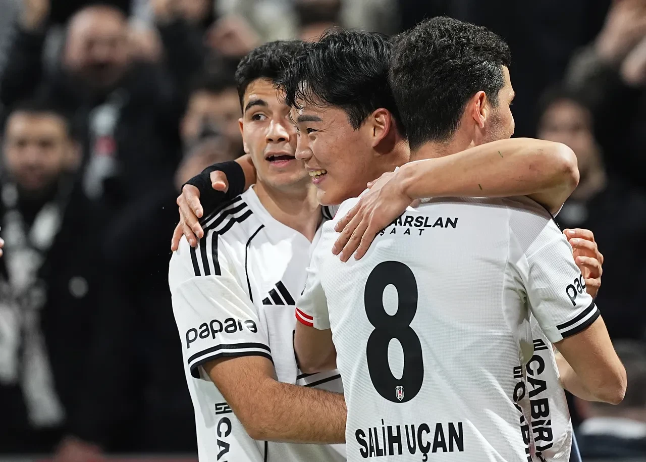 Beşiktaş Galatasaray CANLI nereden izlenir? Beşiktaş Galatasaray ilk 11 (Beşiktaş Galatasaray maçını veren yabancı kanallar)