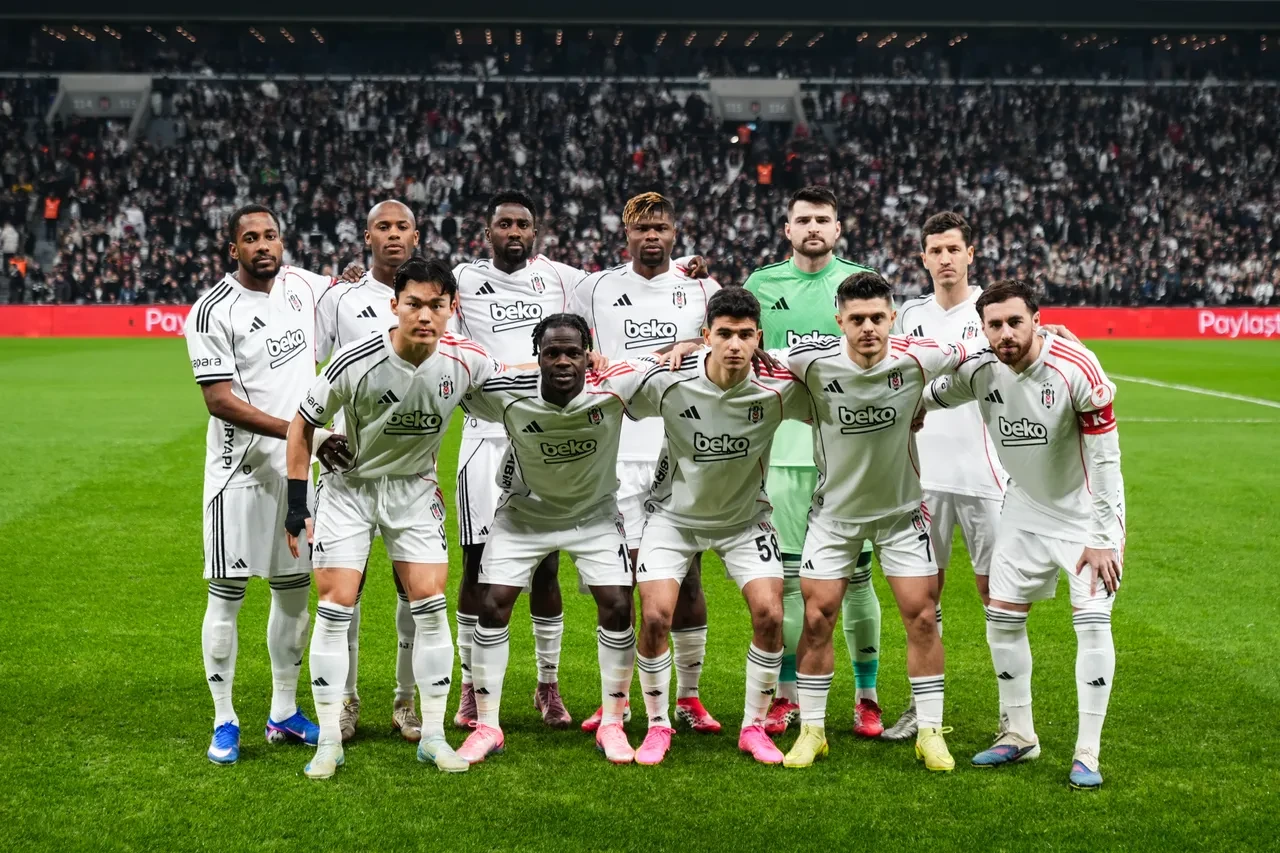 Beşiktaş Galatasaray CANLI nereden izlenir? Beşiktaş Galatasaray ilk 11 (Beşiktaş Galatasaray maçını veren yabancı kanallar)