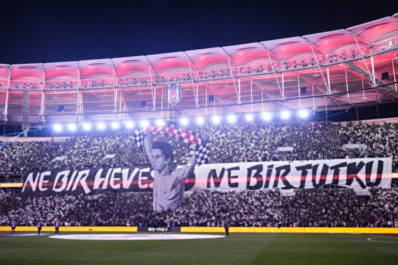 Galatasaray Beşiktaş deplasmanında kazandı: Dolmabahçe'deki derbi heyecanı sona erdi!