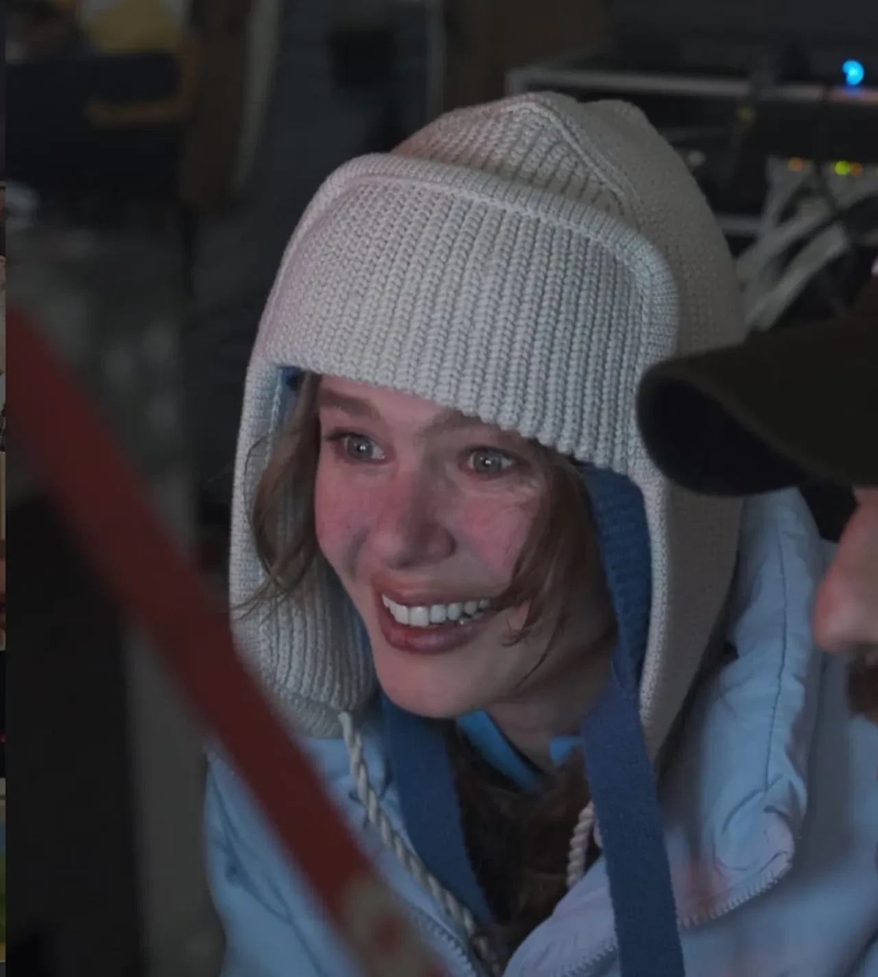 Burcu Biricik İnsanlar dizisinin başrolü oldu 