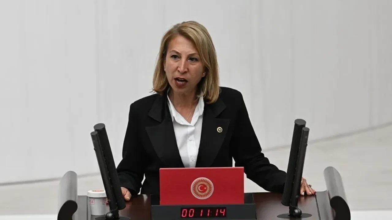 CHP'li Süreyya Öneş Derici adeta kin kustu! Ramazan etkinliklerini hedef aldı, demediğini bırakmadı 