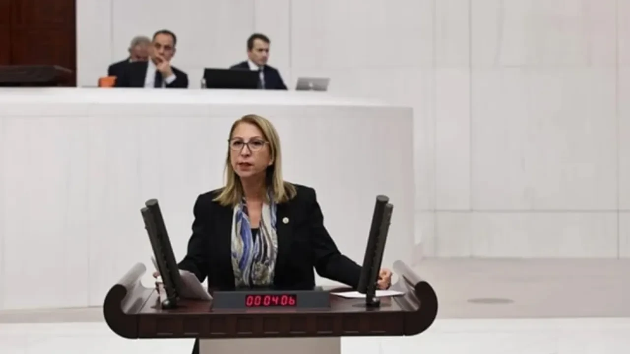 CHP'li Süreyya Öneş Derici adeta kin kustu! Ramazan etkinliklerini hedef aldı, demediğini bırakmadı 