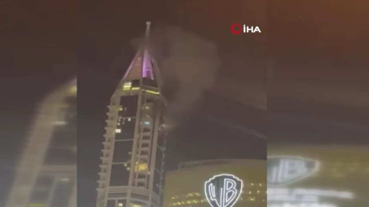 Dubai'de gökdelende patlama oldu! Dumanlar gökyüzüne yükseldi