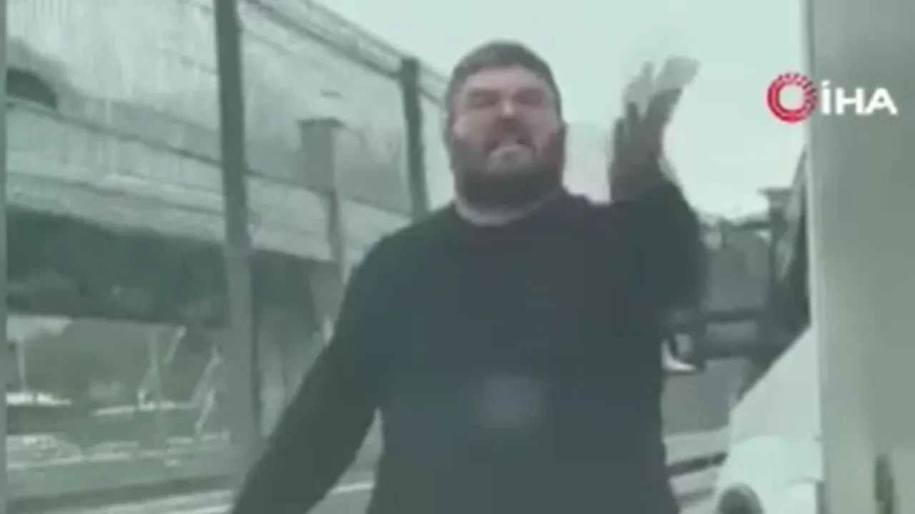 E-5 üzerinde yol kesti hem 183 binlik ceza yedi hem de ehliyeti kaptırdı