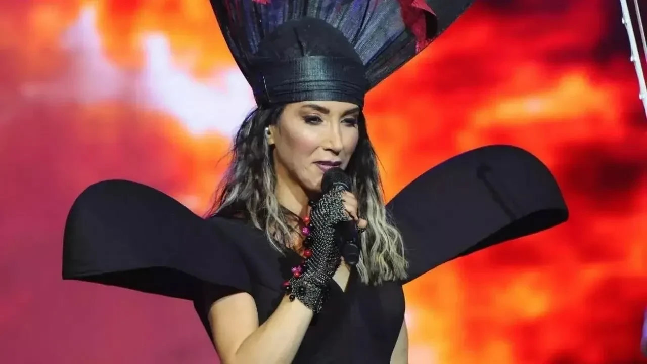 Hande Yener'e ‘Cumhurbaşkanına hakaret' ve ‘Anayasal düzeni hedef alma' soruşturması