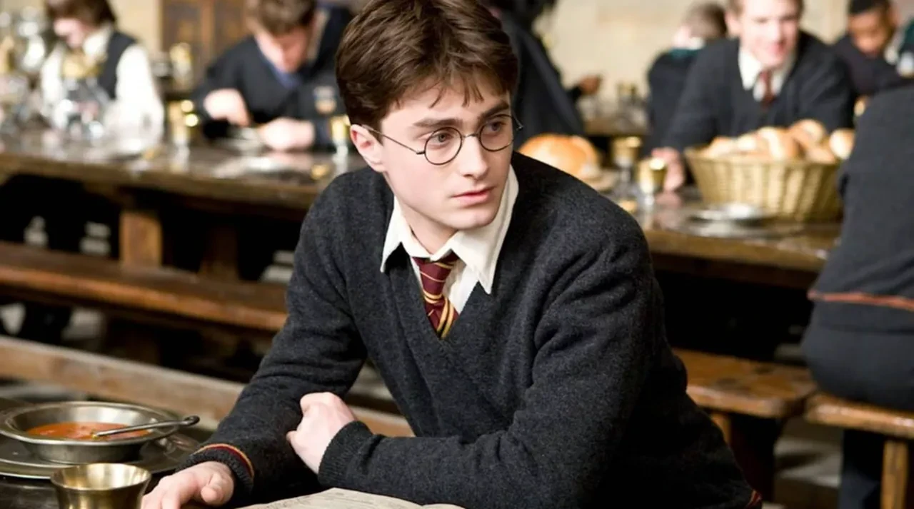 HBO’da yayınlanacak yeni Harry Potter dizisine 21 yeni oyuncu katıldı! İşte Harry Potter Hogwards öğrencileri!