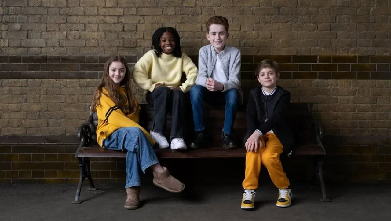 HBO’da yayınlanacak yeni Harry Potter dizisine 21 yeni oyuncu katıldı! İşte Harry Potter Hogwards öğrencileri!