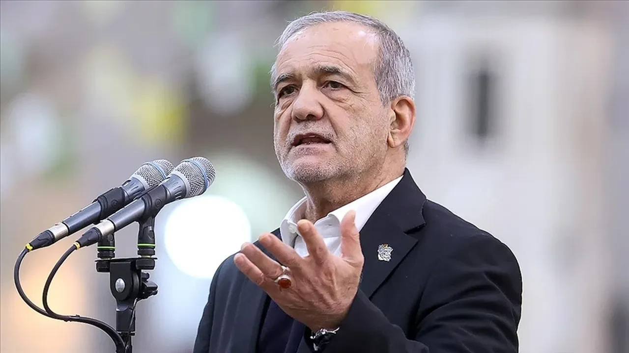 İran Cumhurbaşkanı Pezeşkiyan, bölgedeki ülkelere füze saldırısıyla ilgili konuştu! "Özür diliyorum" açıklamasından sonra bir mesaj daha