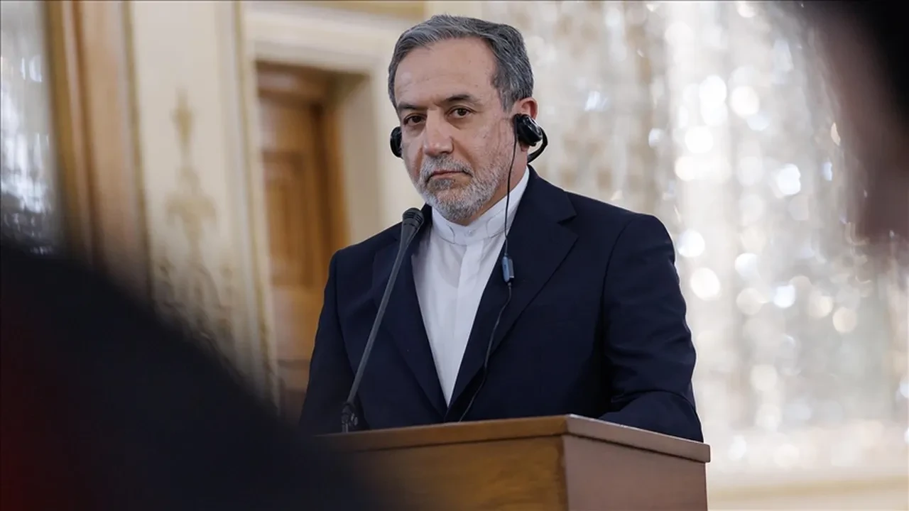 İran Dışişleri Bakanı Abbas Arakçi'den ABD'nin deniz suyu arıtma tesisine saldırmasına tepki! "Açık ve umutsuz bir suç işledi"