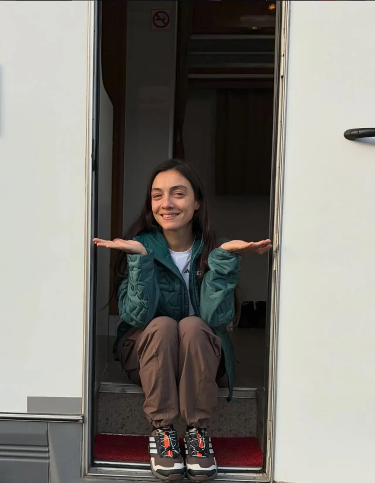 Merve Dizdar yaşadığı evi anlattı: Çok küçük, asansörü de yok