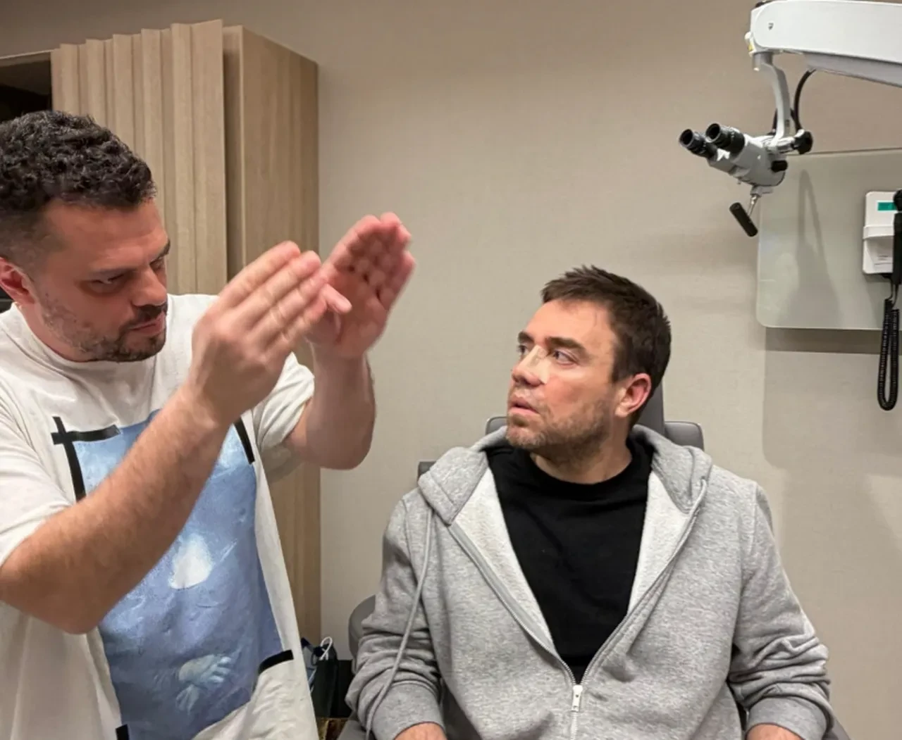 Murat Dalkılıç, burun ameliyatı sonrası bandajsız halini ilk kez paylaştı! Yeni burnuna kavuşan Dalkılıç'ın son görüntüsü şaşırttı!