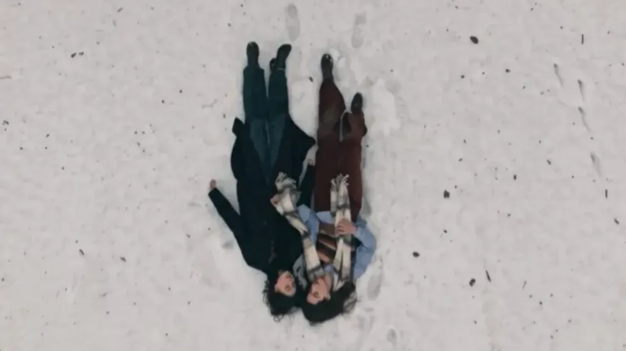 Taşacak Bu Deniz 20. bölümde izleyenleri mest eden süpriz sahne: Fadime ve İso aşkı gerçek mi oluyor? Taşacak Bu Deniz son bölümde ne oldu