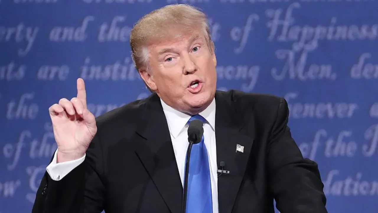 Trump’ı çıldırtan 'Rusya' sorusu! Muhabirin sözünü kesip azarladı: 'Ne kadar salakça bir soru bu'