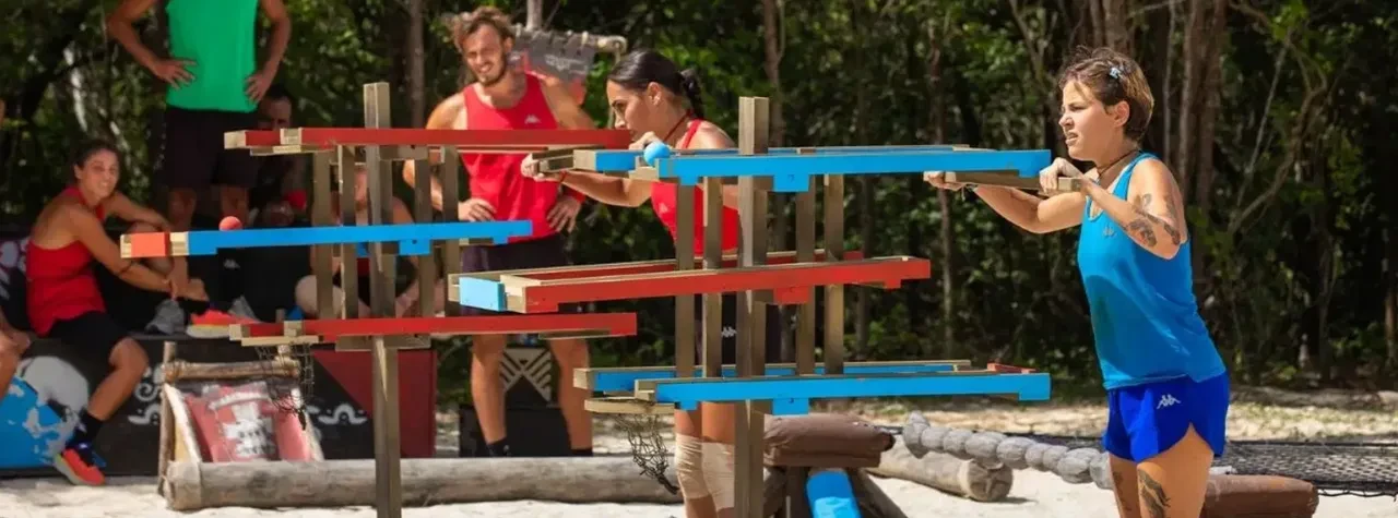 8 Mart Survivor 2026'da kim elendi? 8 Mart Survivor ödül oyununu kırmızılar mı yoksa maviler mi aldı?