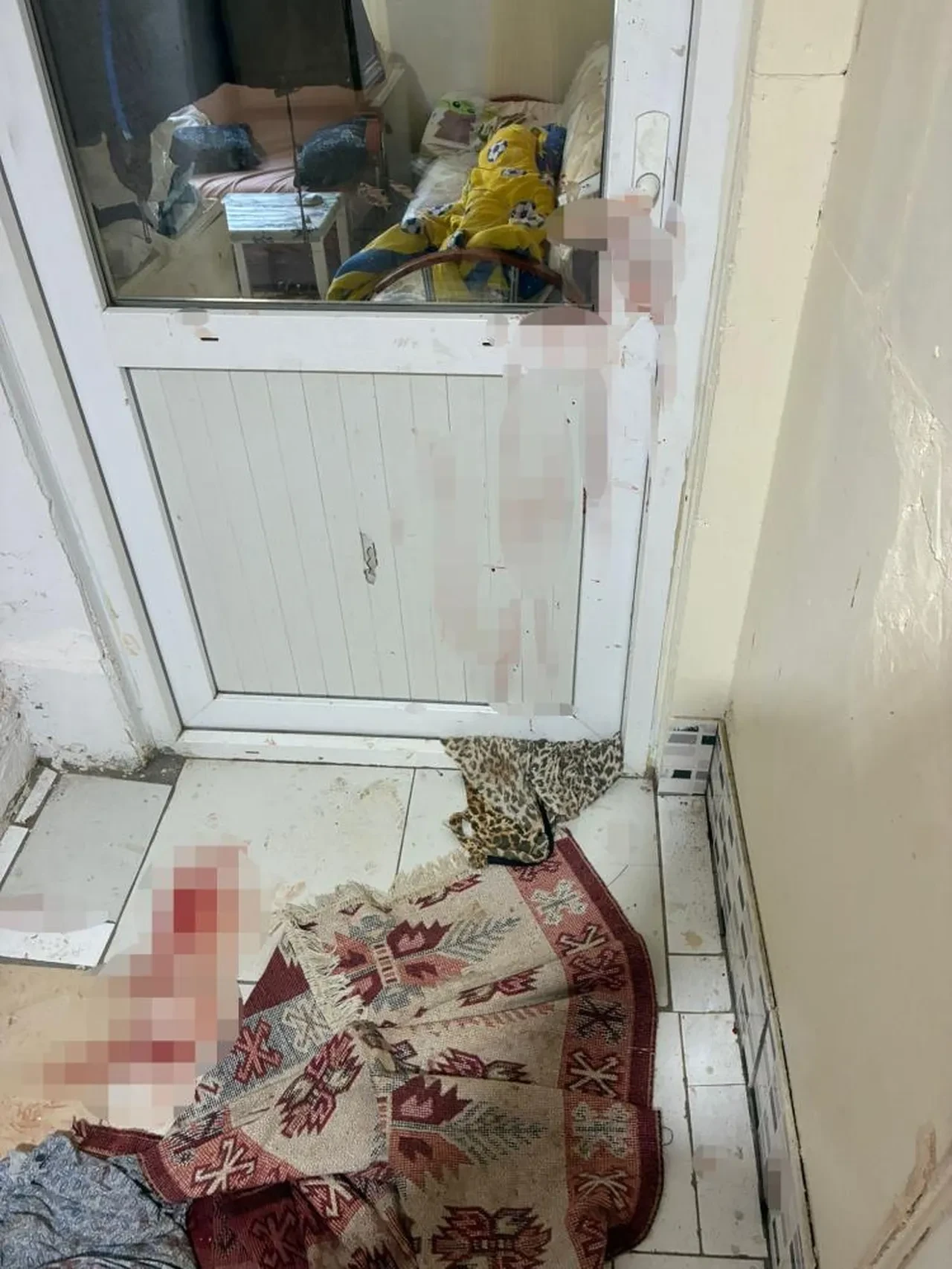 Almanya'dan cinayet için geldi: Ablasını 18 bıçak darbesiyle katletti eniştesini ağır yaraladı!