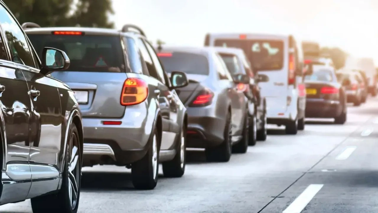 Altından kaçan ikinci el otomobile koşuyor! Kritik 800 bin TL detayı