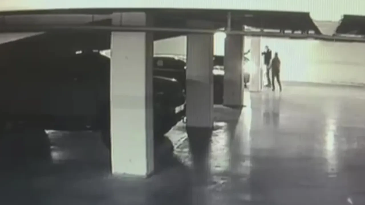 Bakırköy'de otoparktaki araçlardan 30 milyon doların çalınmasıyla ilgili 3 şüpheli daha gözaltına alındı