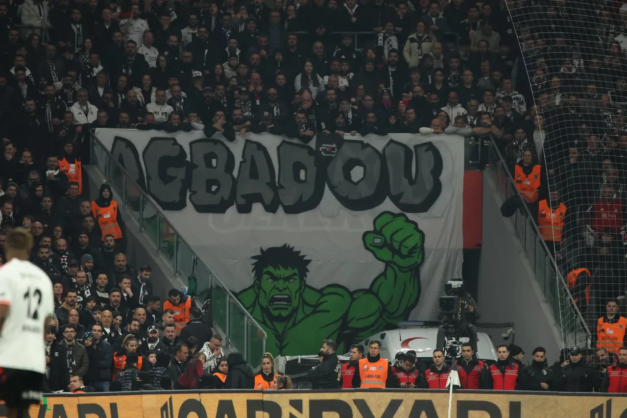 Beşiktaş'ta derbi ve kırmızı kart sitemi: "Hakemi anlamıyorum"