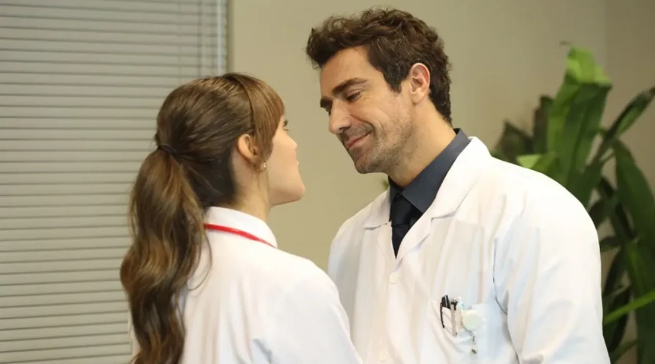 Doktor Başka Hayatta'nın Elif Ateş'i gerçekte kim? Sıla Türkoğlu kimdir, nereli, kaç yaşında? Sıla Türkoğlu ve dizileri