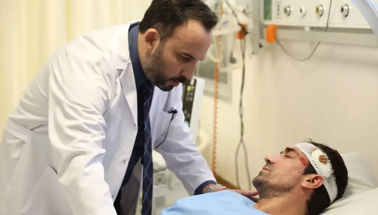 Doktor başka hayatta oyuncuları kimler? Doktor başka hayatta dizisi neyin uyarlaması?