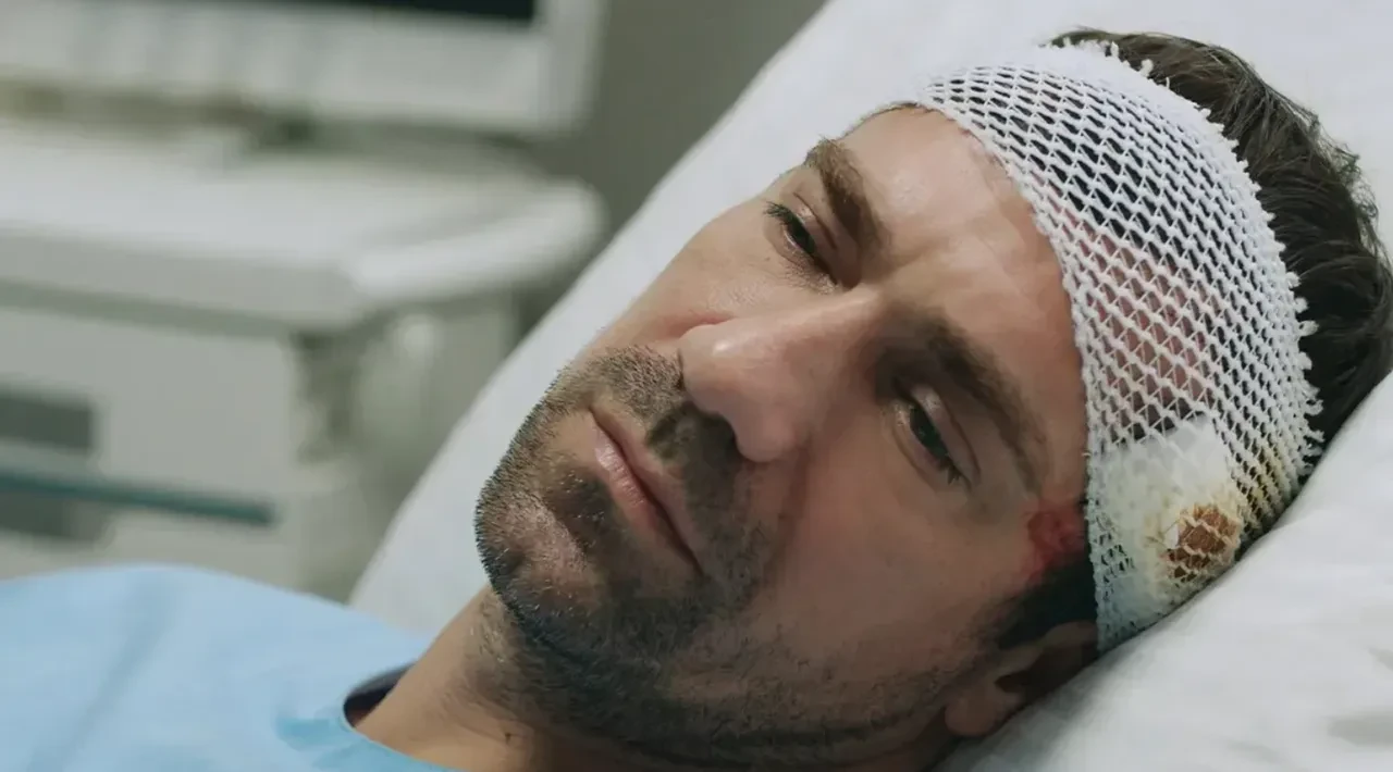 Doktor başka hayatta oyuncuları kimler? Doktor başka hayatta dizisi neyin uyarlaması?