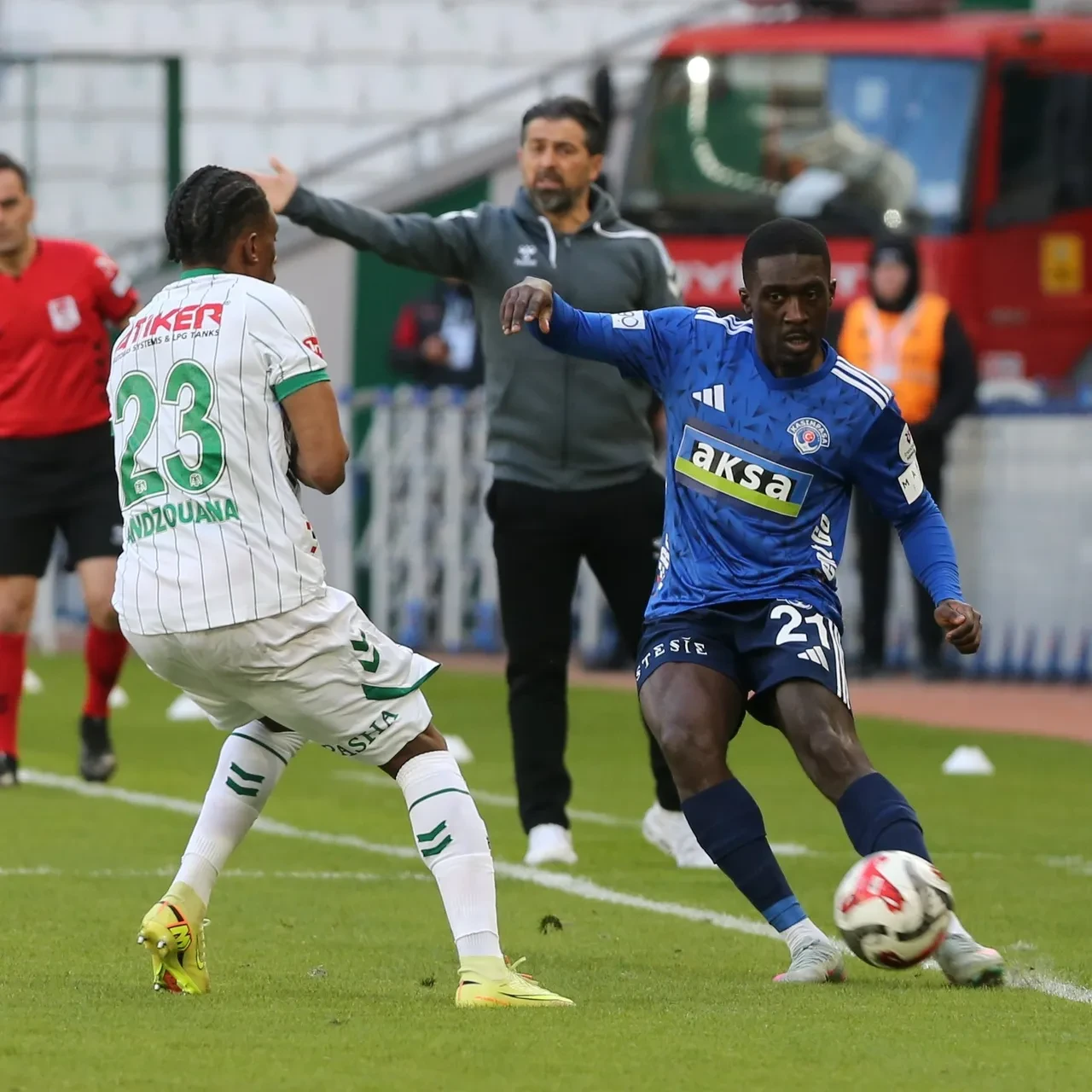 Emre Belözoğlu'ndan beraberlik: Kasımpaşa Konya'dan 1 puanla döndü!