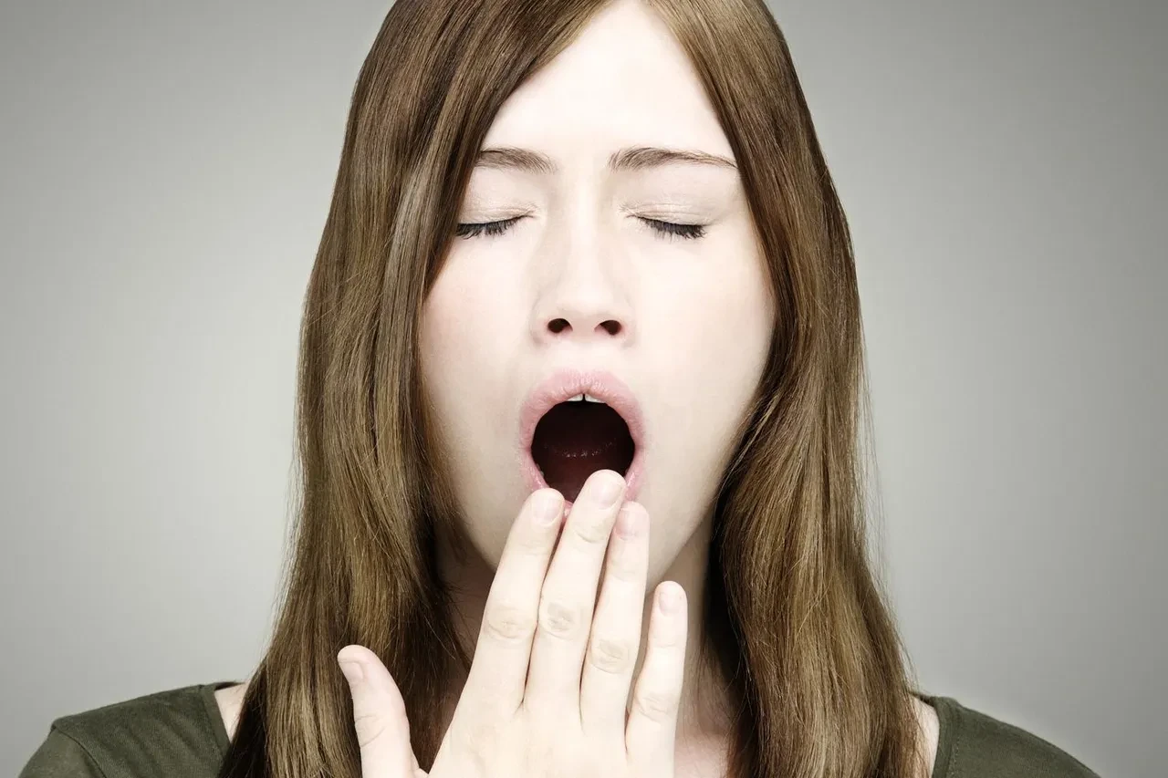 Esnerken neden gözümüzden yaş gelir?