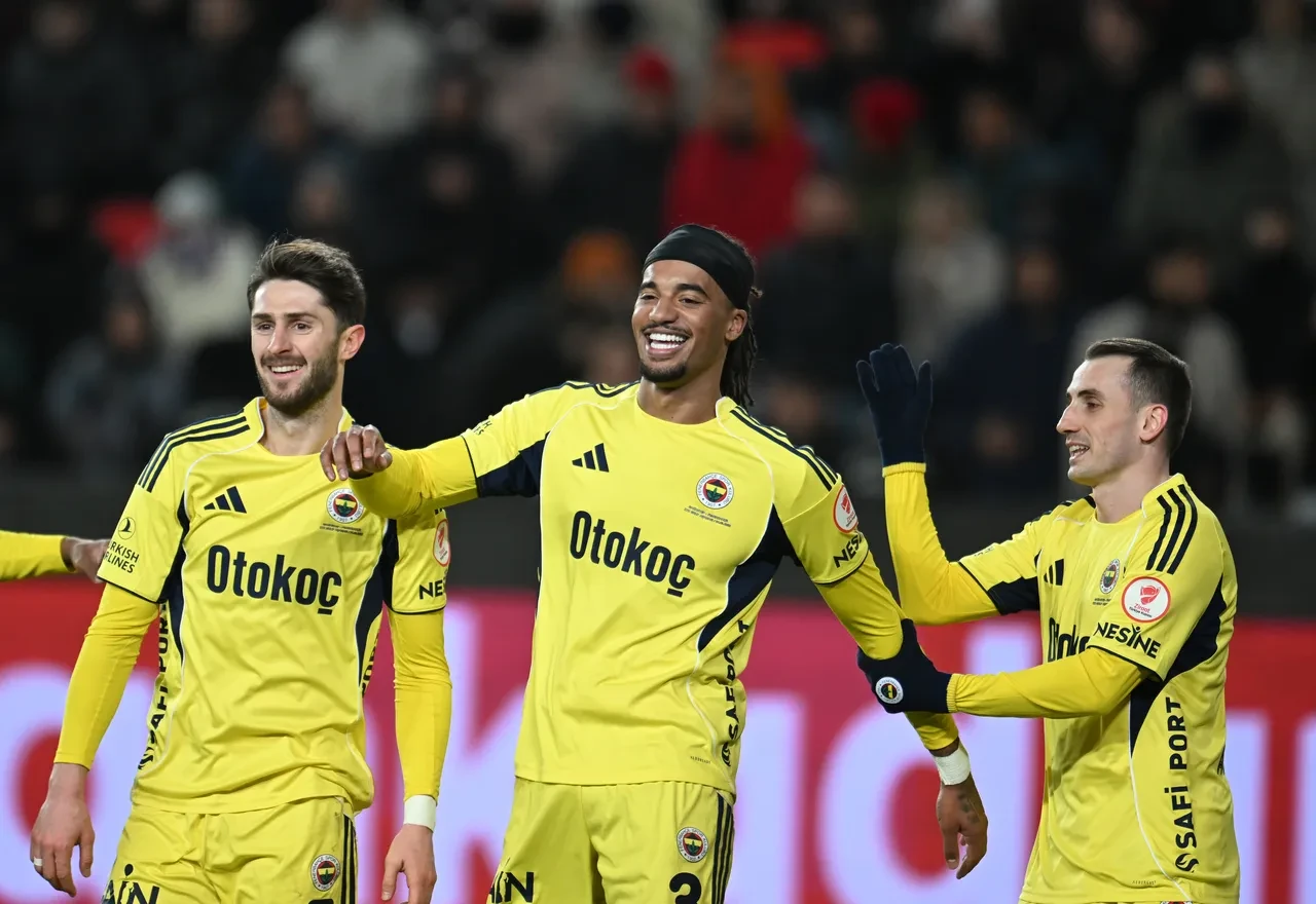 Fenerbahçe Samsunspor maç kadrosu, muhtemel 11! Fenerbahçe'de 5 futbolcu kadroya alınmadı
