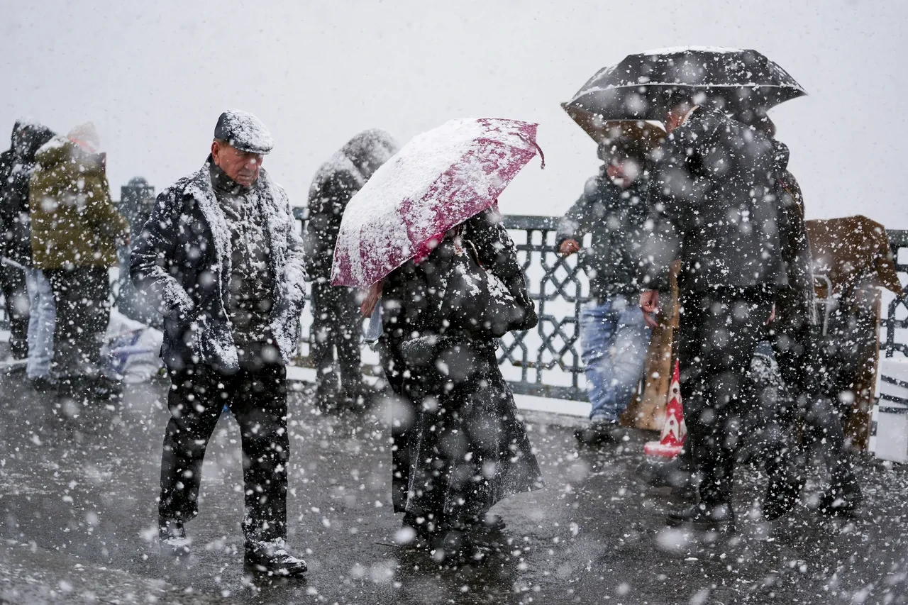 Meteoroloji sarı kodla uyardı! 12 ilde kar alarmı: Lapa lapa yağacak