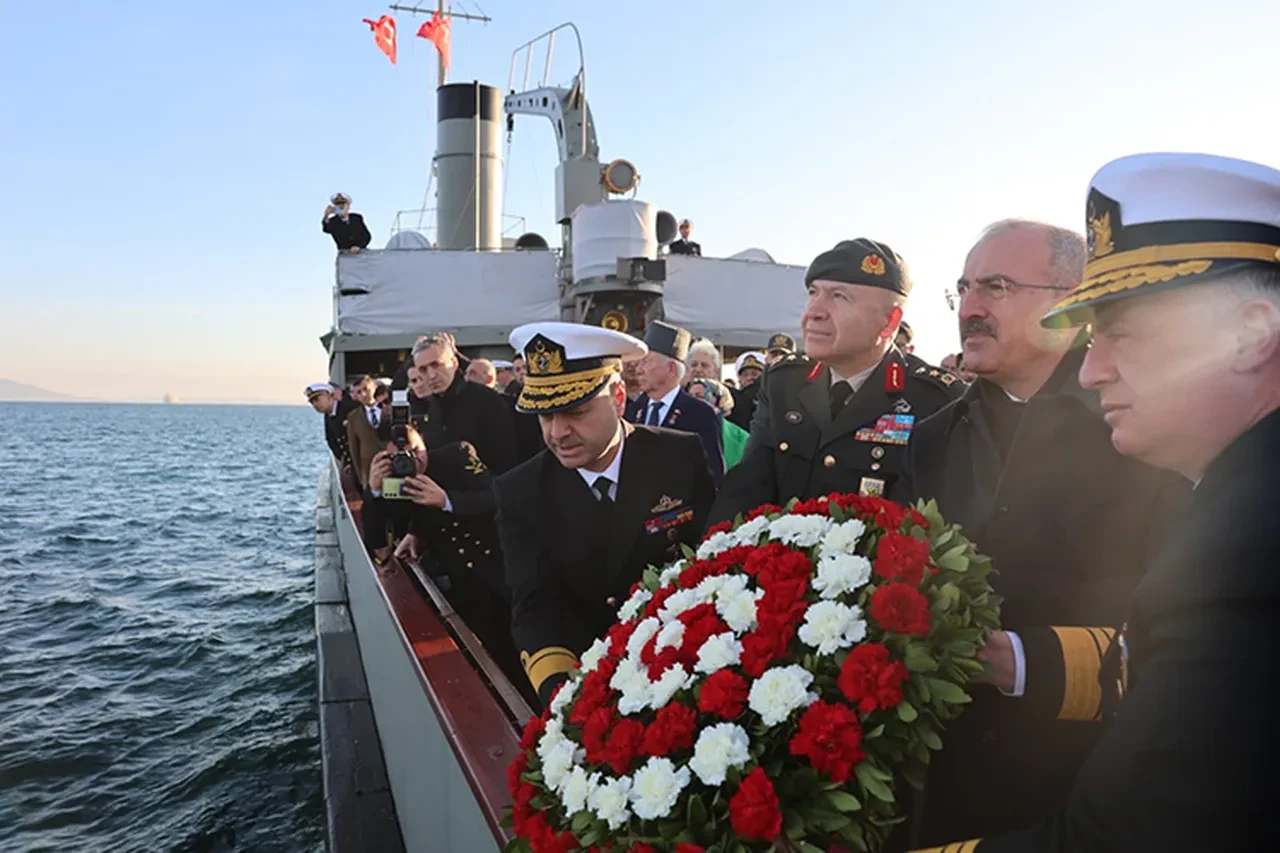 Nusret Mayın Gemisi tarihi rotasında: Çanakkale Zaferi yeniden anıldı