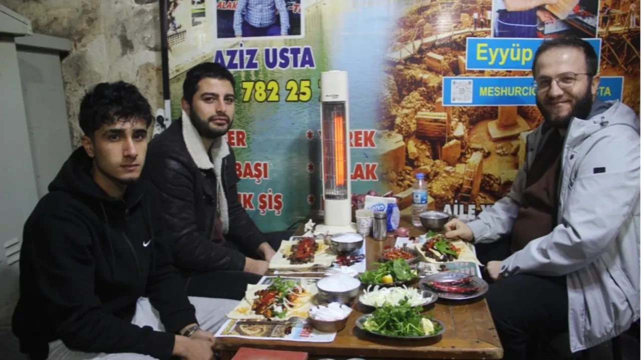 300 liraya satılıyor! Servis gece 00.00’da başlıyor! Günde beş ton tüketiliyor