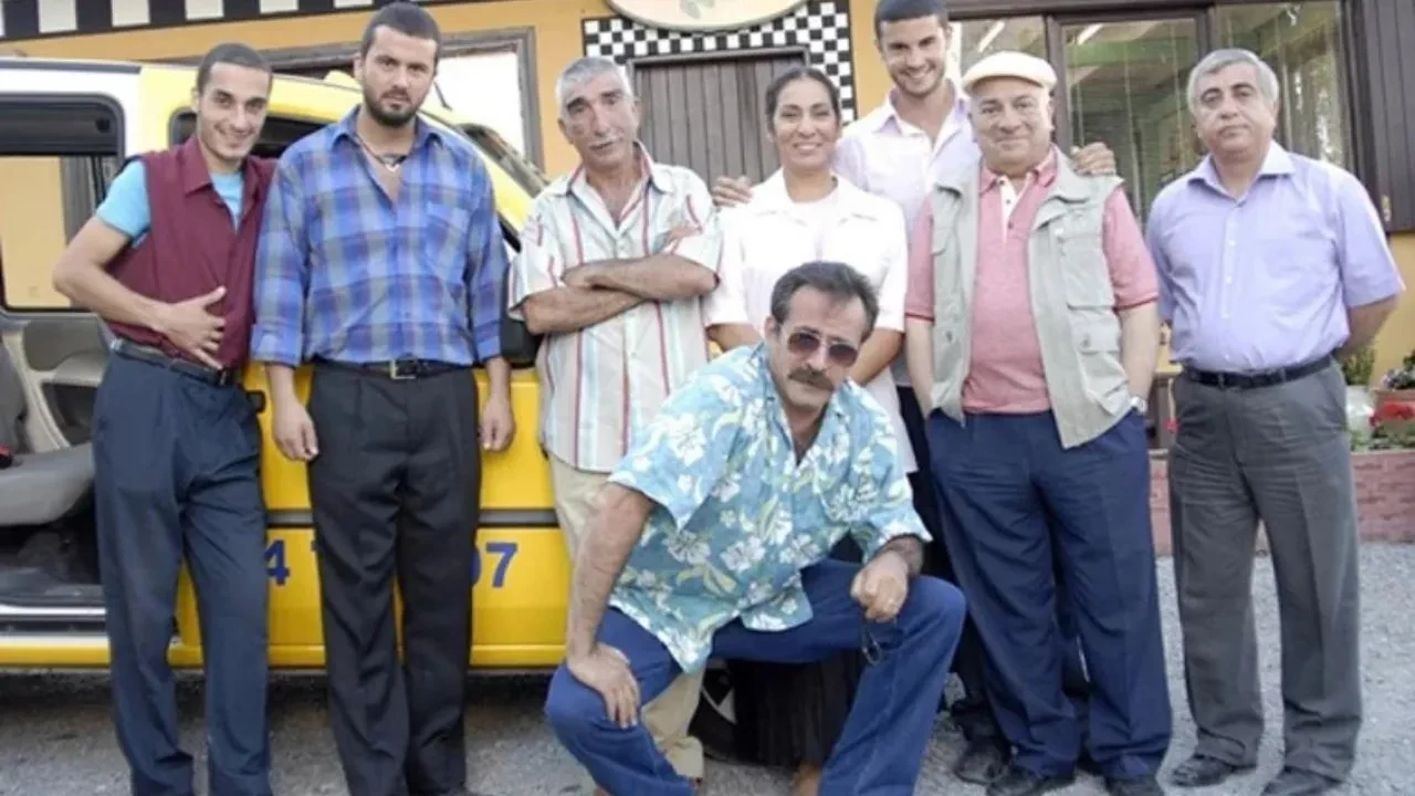 Akasya Durağı’nın senaryosu tamamlanıyor! İbrahim Ethem Aşkın ilk bölümü paylaştı