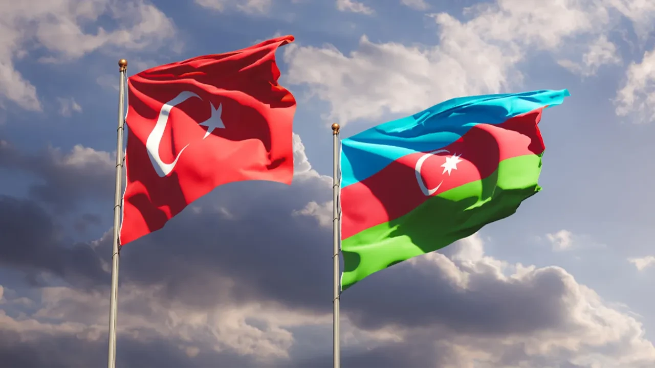 Azerbaycan'dan Türkiye'ye yönelik füze saldırısına kınama