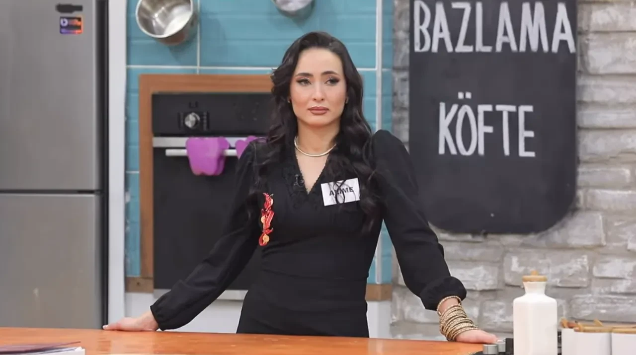 Gelinim Mutfakta'da Ayten ve Alime'den tüyolaşma düellosu! Gelinlerden karşılıklı sert sözler peş peşe geldi