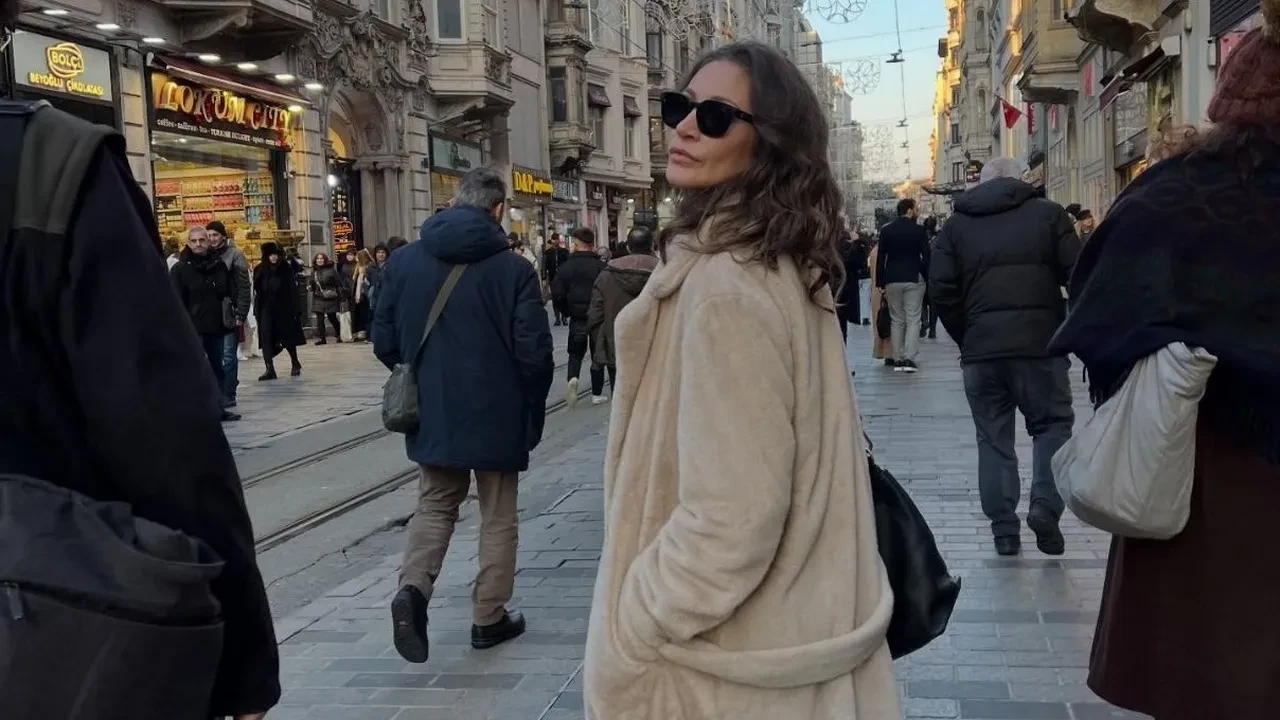 Giray Altınok’un Gustav dizisine sürpriz isim!  “Vespera” rolüyle Ece Dizdar Gustav oyuncu kadrosuna katıldı