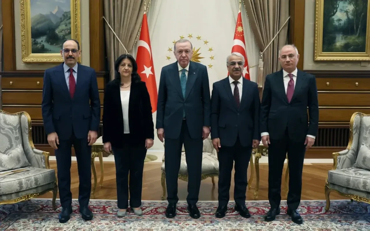 Kabine Toplantısı bugün: Orta Doğu savaşı ve emekli bayram ikramiyesi masada