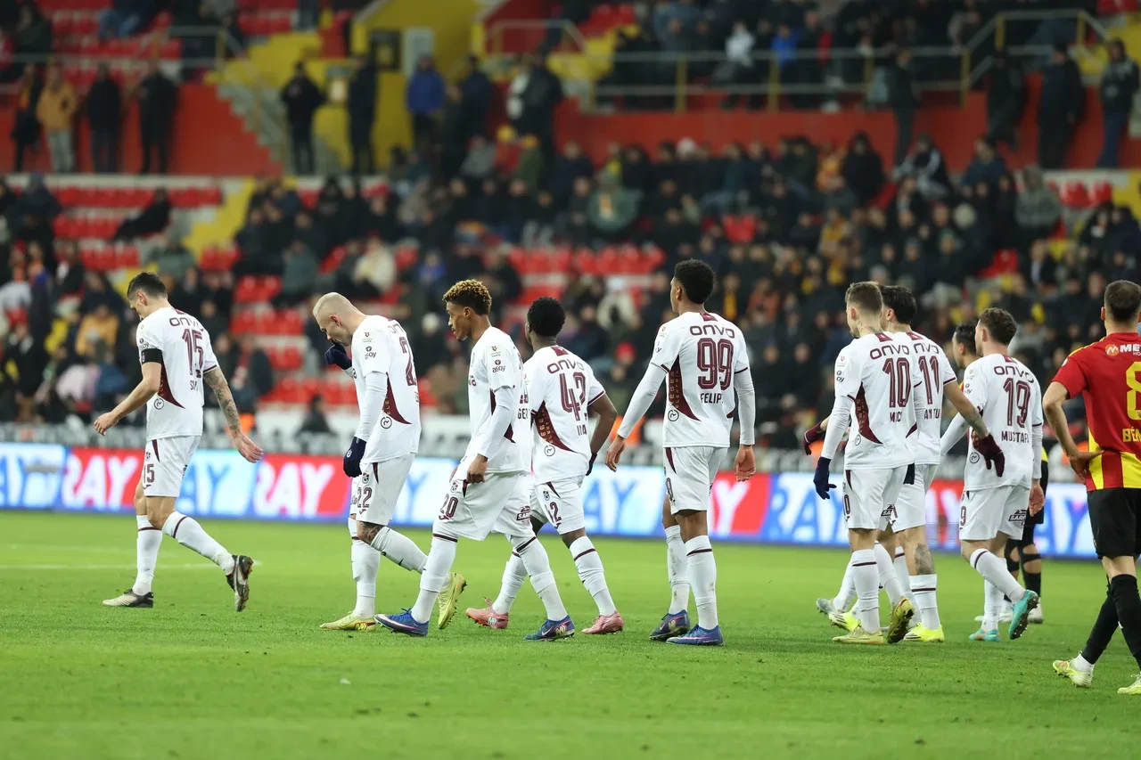 Kayserispor Trabzonspor maç sonucu kaç kaç? Onuachu fırtınası devam ediyor