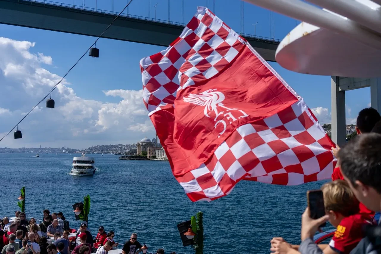 Liverpool'un fiziksel dezavantajlı taraftarlarından Galatasaray'ın stadyum politikası için anlamlı açıklama!